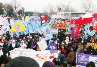 DİB: Kadınların mücadelesi yolu aydınlatıyor