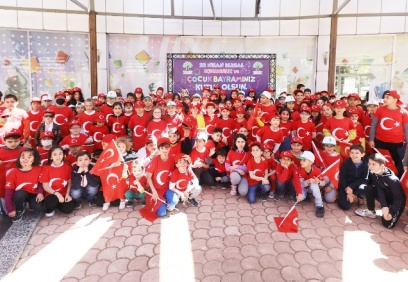 Dila Baloğlu, Kutay Sakmak ve Beren Kalyoncu Avrupa Okullar Satranç Şampiyonası’nda