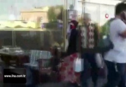 Dilencilere de bakın! Hasılatı dövize yatırdılar