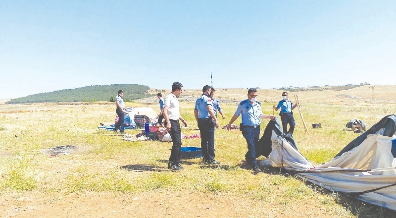 Dilenenlerin çadır ve eşyalarına el konuldu