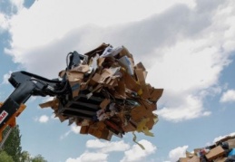 Dış borcu kapatacak servet çöpte yatıyor