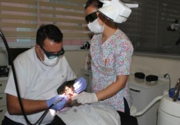 Diş çürüklerinde lazerle ağrısız çözüm