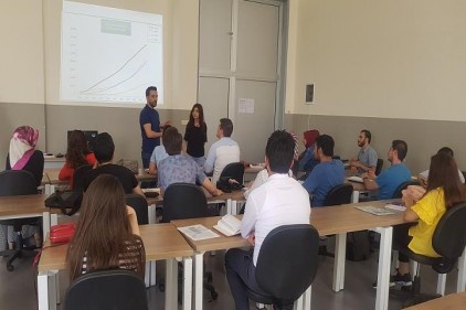 Dış Ticaret Akademisi Projesi&#8217;nde teorik eğitimler tama