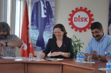 DİSK, 15-16 Haziran&#8217;da meydanlara iniyor