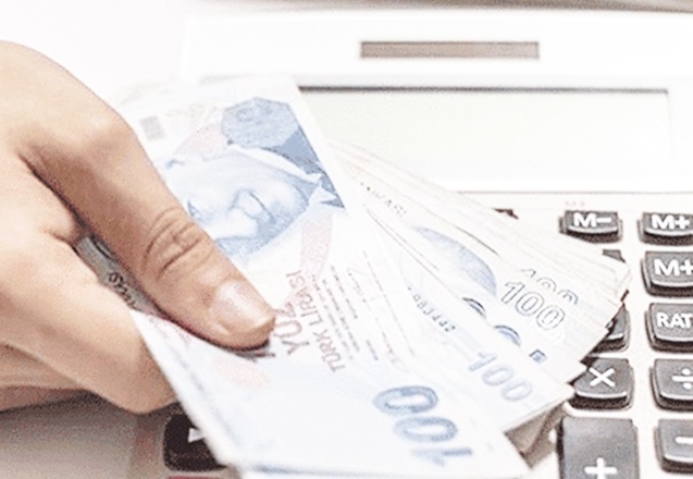 DİSK: 2021 yılı asgari ücreti net 3 bin 800 lira olmalı