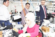 DİSK-AR Gelir Uçurumu Raporu: Kadınlar erkeklerden 3'te 1 oranında daha az kazanıyor
