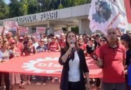 DİSK İzmir’de meydanlara indi, maaşa zam çağrısı yaptı