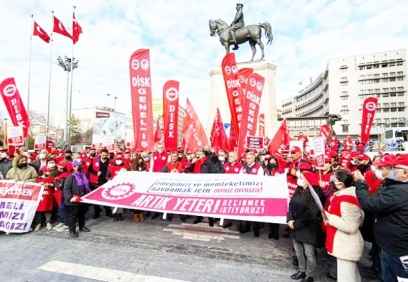 DİSK’ten TL eylemi: Türk lirası değer kaybettikçe, biz kaybediyoruz, emeğimiz ucuzluyor