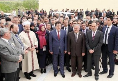 Diyanet İşleri Başkanı Görmez, cami açılışına katıldı