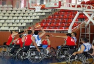 Diyarbakır Engelliler Spor Kulübünü kendi evinde 82-17 skorla yendiler