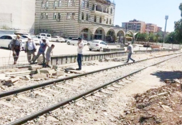 Diyarbakır'ı ikiye bölecek duvar askıya alındı