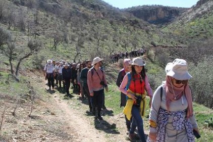 Doğa yürüyüşleriyle sürüyor
