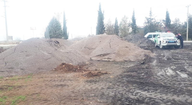 Doğaya fabrika atığı, kömür külü bırakan firmaya 367 bin 740 lira ceza kesildi