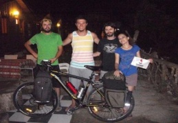Doğayı korumak için pedal çeviriyor