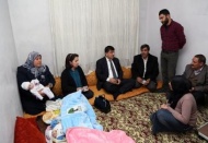 Doğmadan babalarını kaybeden dördüzlere Şehitkamil sahip çıktı