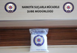 Doğu illerinden temin ettiği uyuşturucu maddeyi satmaya çalışıyordu