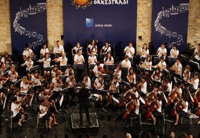 Doğuş Çocuk Senfoni Orkestrası Şanlıurfa ve Gaziantep’te konser verecek