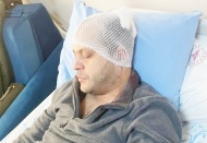 Doktorun kafasına 8 dikiş atıldı