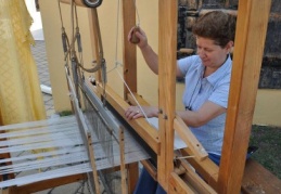 Dokumacılar tezgahlarıyla hünerlerini sergiledi