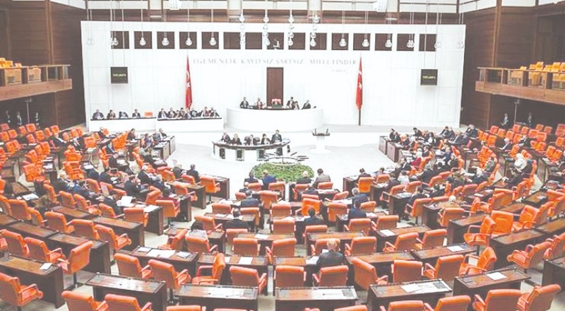 Dokunulmazlık dosyaları Meclis'e sunuldu