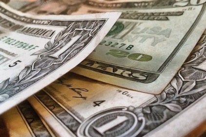 Dolar 4 liranın üzerini gördü 