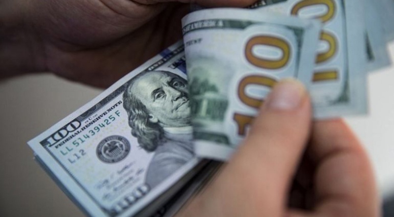 Dolar, 12 liranın üzerine çıktı