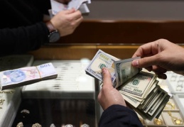 Dolar 19,03 seviyesini görerek rekor kırdı