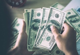 Dolar 7.48'i de aştı; Reuters: Sıkı para politikasından geri adım kaygısı ve Doğu Akdeniz doları yükseltiyor