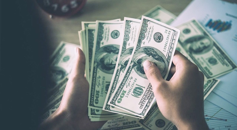 Dolar 7.48'i de aştı; Reuters: Sıkı para politikasından geri adım kaygısı ve Doğu Akdeniz doları yükseltiyor