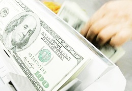 Dolar 7.64 seviyesinde: ABD tahvil getirileri kaynaklı baskı hafiflese de sürüyor