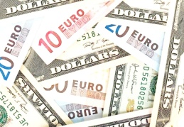 Dolar 7,6820 liradan, Avro 9,3630 liradan haftaya başladı