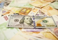 Dolar, 8.30’un üzerinde