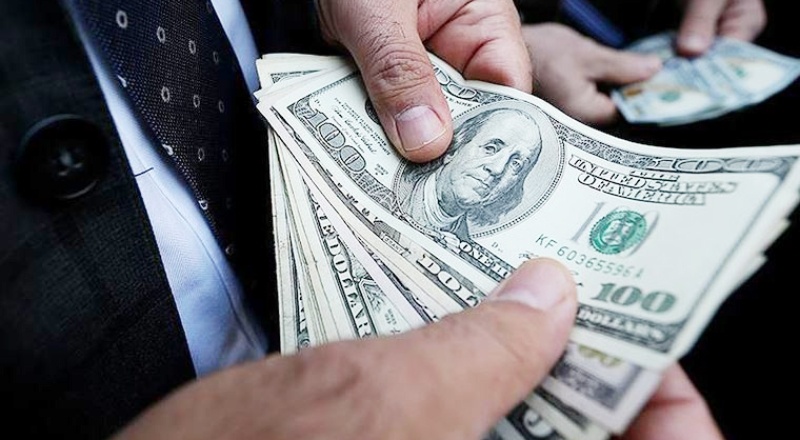 Dolar enflasyon sonrası 7.43 seviyelerinde