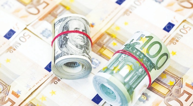 Dolar güne 8.40 seviyesinden başladı; euro 9.88