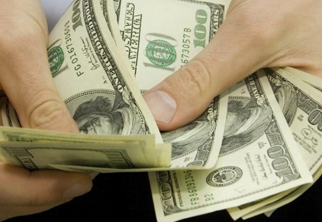 Dolar güne 8.42 seviyesinden başladı; euro 9.89