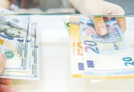 Dolar haftaya 8,47 seviyesinden başladı, euro 9,99