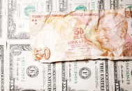 Dolar ve Euro tarihi zirveye ulaştı