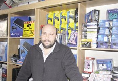 Dolar ve terör küçük esnafı çok etkiledi