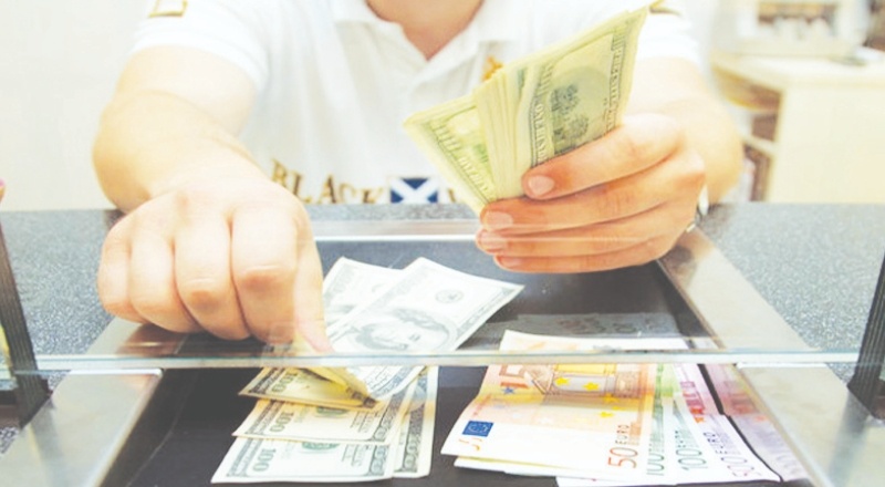 Dolar yeni güne 8,54 seviyesinde başladı; euro 10,11