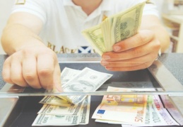 Dolar yeni haftaya 8.59 seviyesinde başladı; euro 10.12