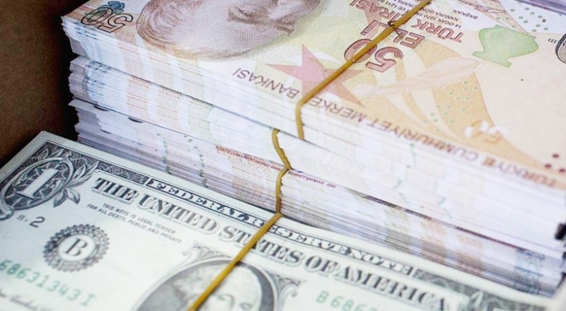 Dolar yeni haftaya zirveyle başladı: 8.40 TL de aşıldı!
