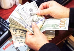 Dolar, yükselişe devam ediyor