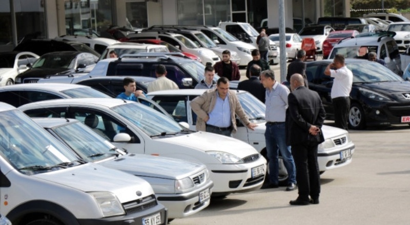 Dolarda yaşanan artış 2. el araç piyasasını vurdu: "Talep artışı satışa dönüşmedi"
