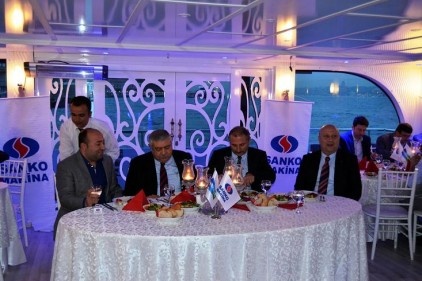 Doosan yetkili servisleri için motivasyon toplantısı
