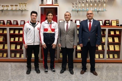 Dört branşta altın madalya kazanarak, il birincisi oldu