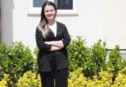 Dost, tanıdık, akraba değil, eşit ve etik kurallara göre hizmet edeceğiz