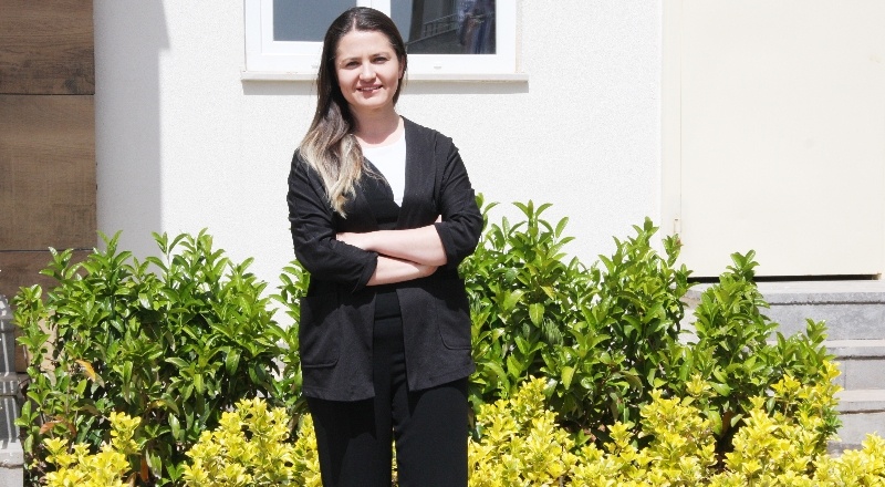 Dost, tanıdık, akraba değil, eşit ve etik kurallara göre hizmet edeceğiz