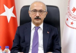 Döviz fırladı, Bakan Elvan, "Veriler yüzde 6 büyümeye işaret ediyor" dedi