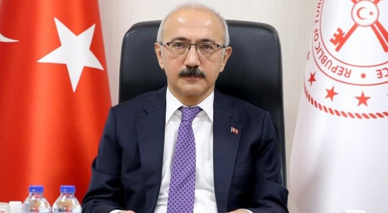 Döviz fırladı, Bakan Elvan, "Veriler yüzde 6 büyümeye işaret ediyor" dedi