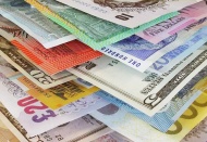  Döviz hesapları 2,4 milyar dolar arttı, tarihi seviyeler görüldü